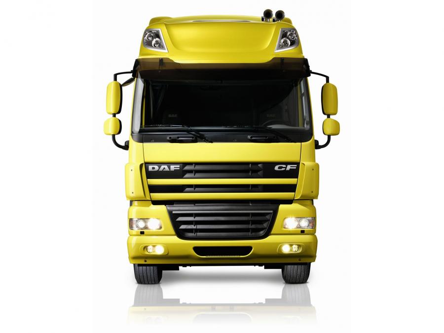  DAF CF85 4x2 FT Space Cab 2006 года  (фото 8 из 12)